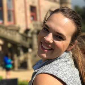 Meet your Posher, Veronica